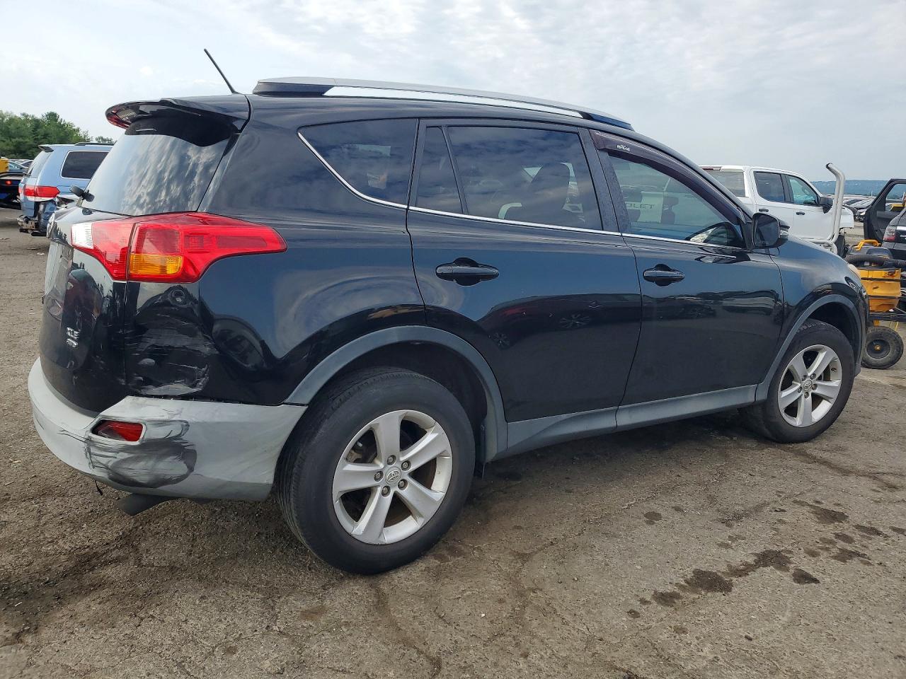 2014 TOYOTA RAV4