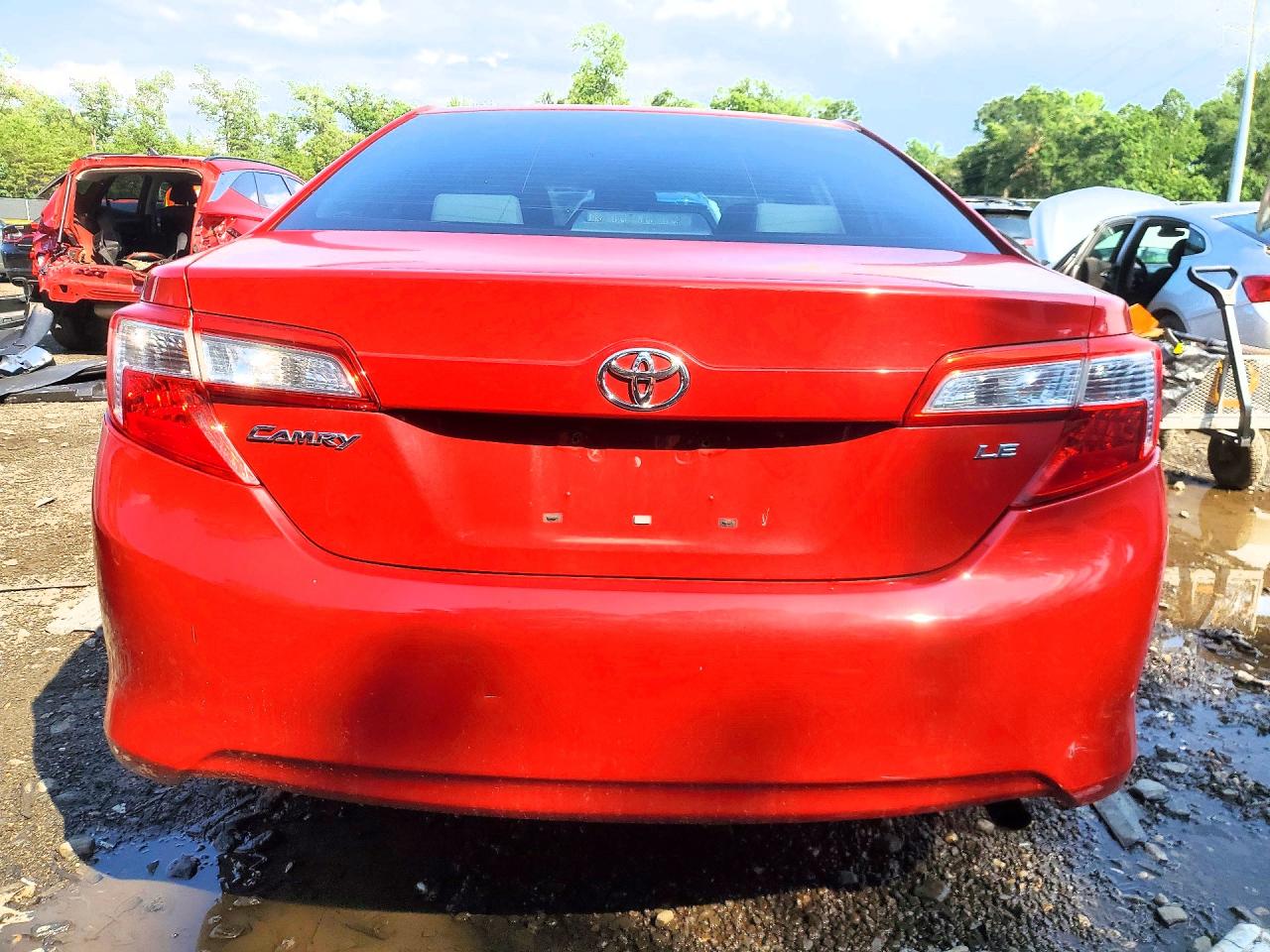 2012 TOYOTA CAMRY