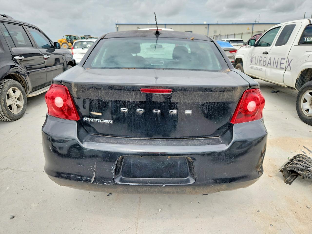 2013 DODGE AVENGER