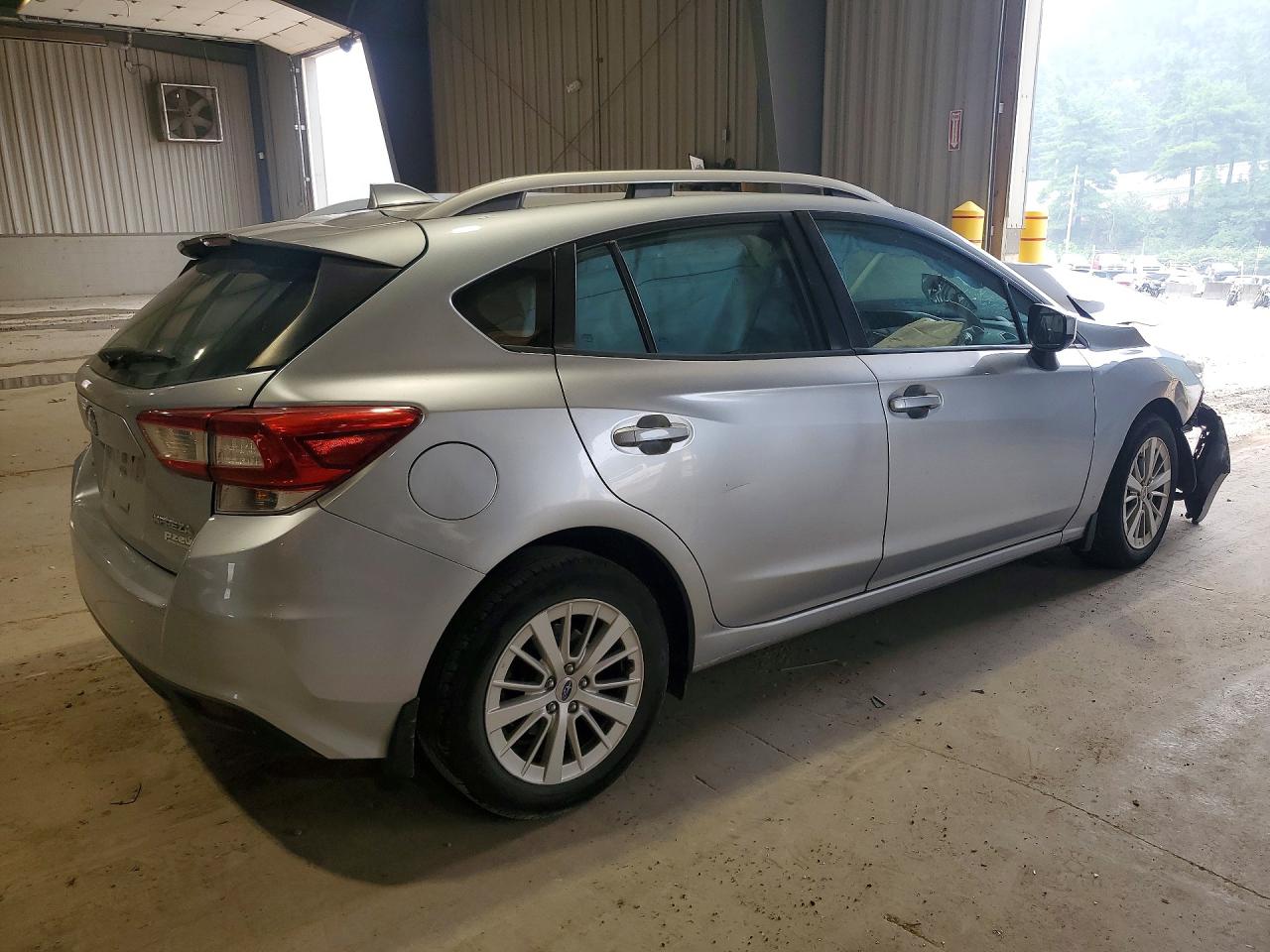 2017 SUBARU IMPREZA
