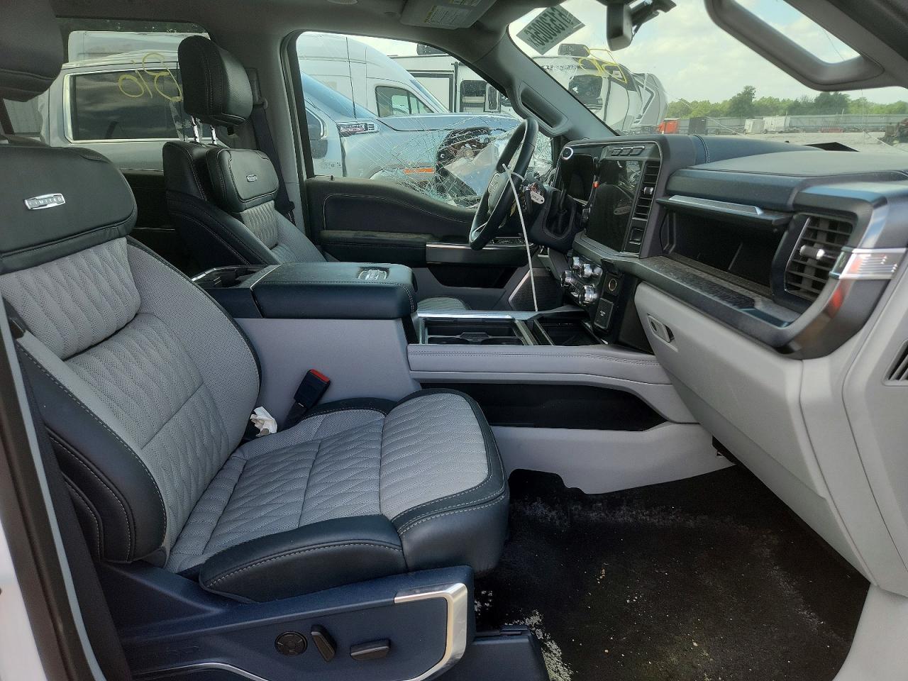 2023 FORD F450