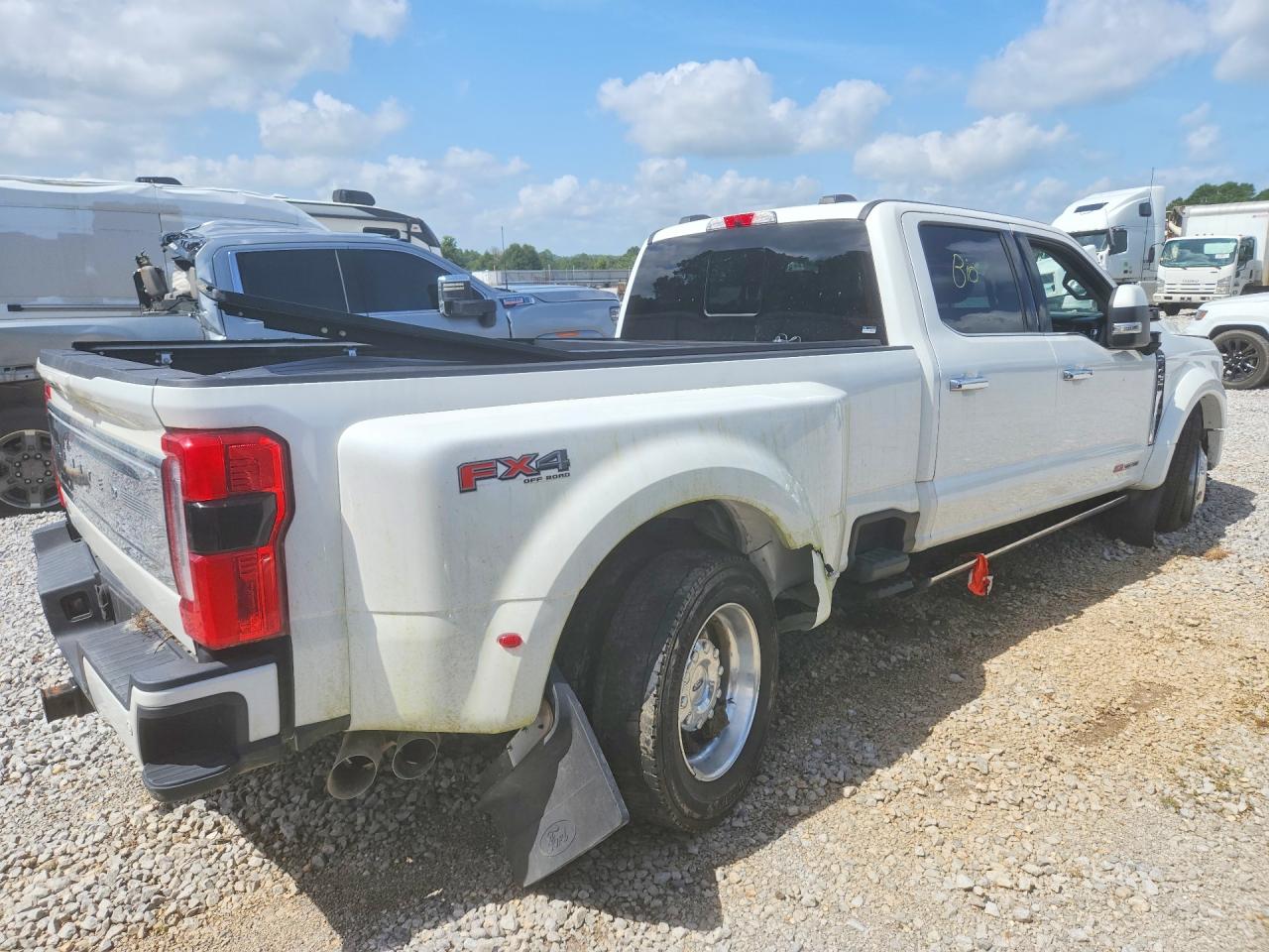 2023 FORD F450