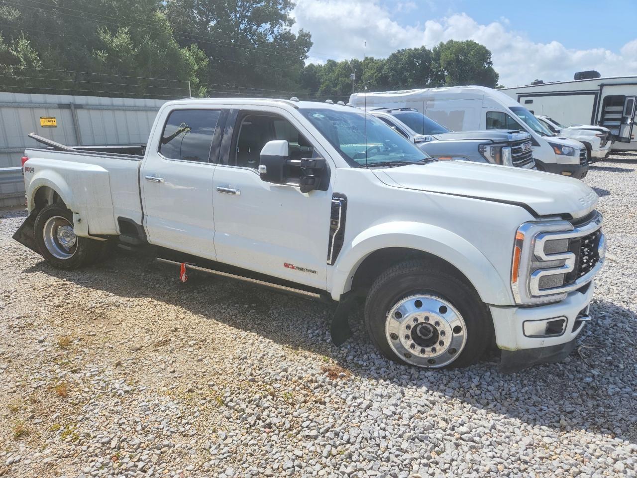 2023 FORD F450