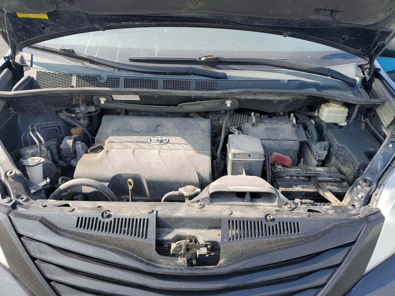 2015 TOYOTA SIENNA