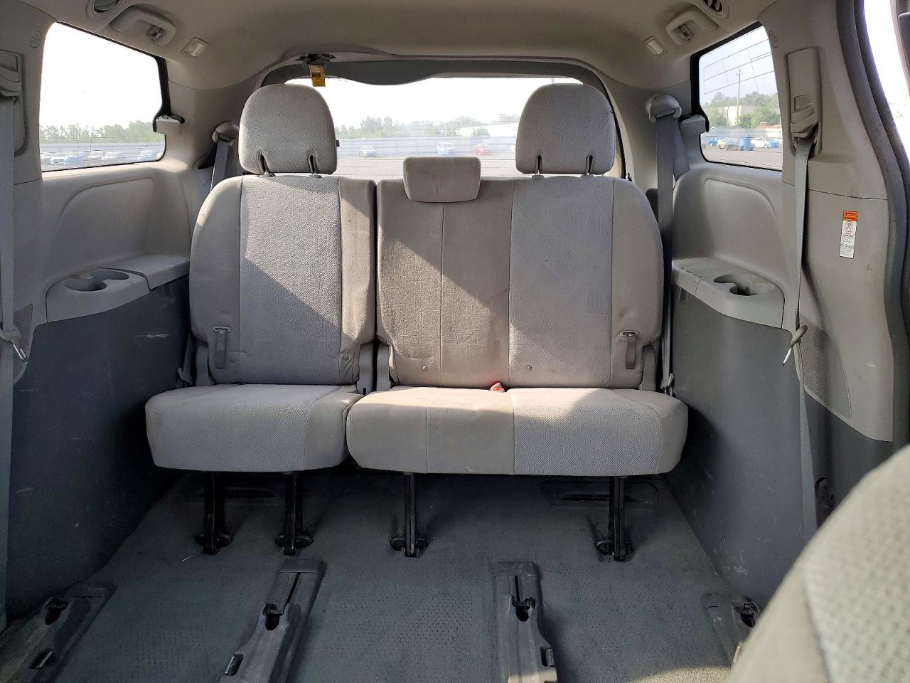 2015 TOYOTA SIENNA