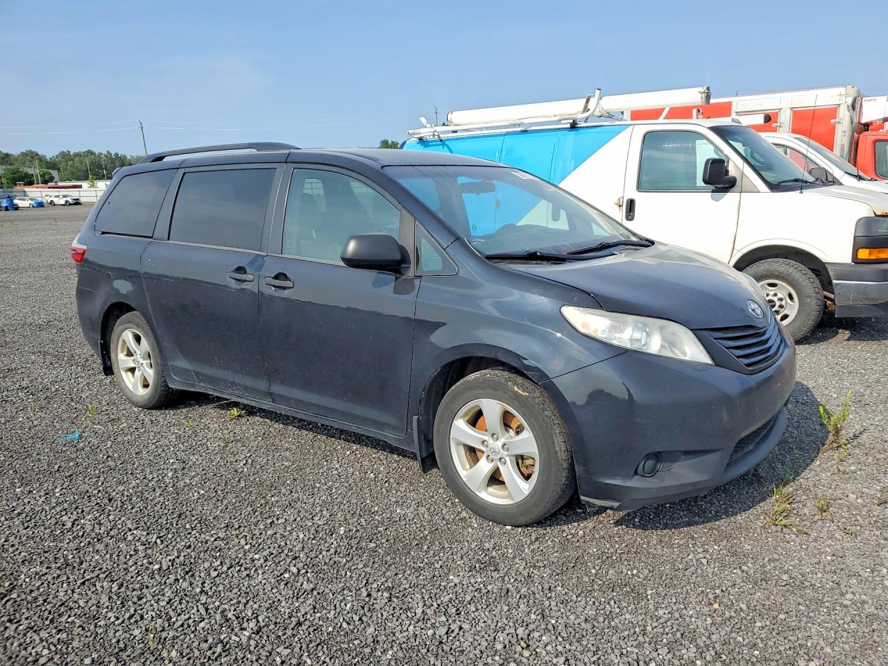 2015 TOYOTA SIENNA