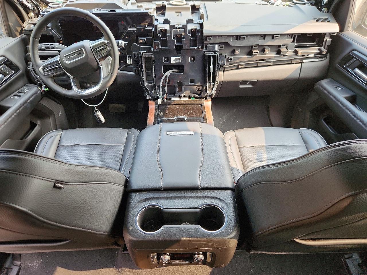 2025 GMC YUKON