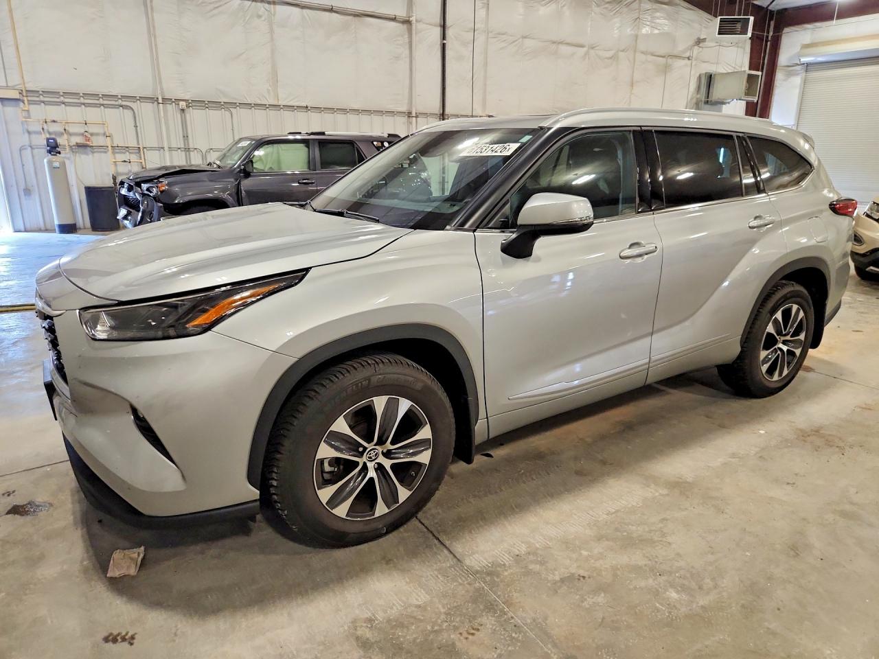 2022 TOYOTA HIGHLANDER
