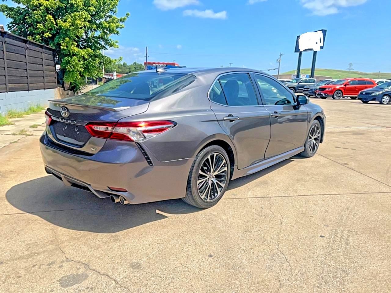 2019 TOYOTA CAMRY