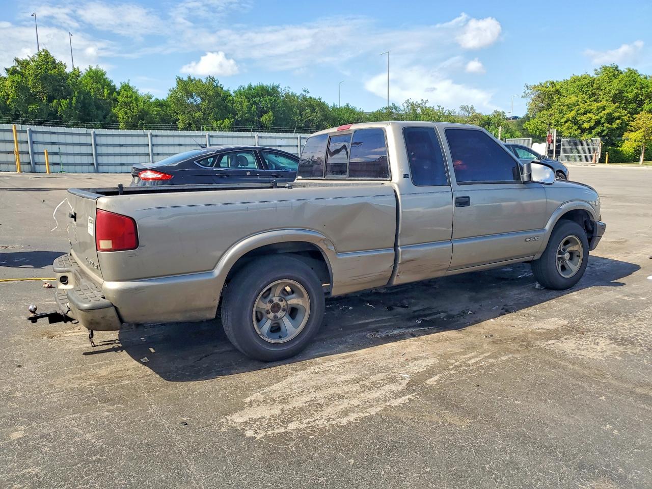 2003 CHEVROLET S10