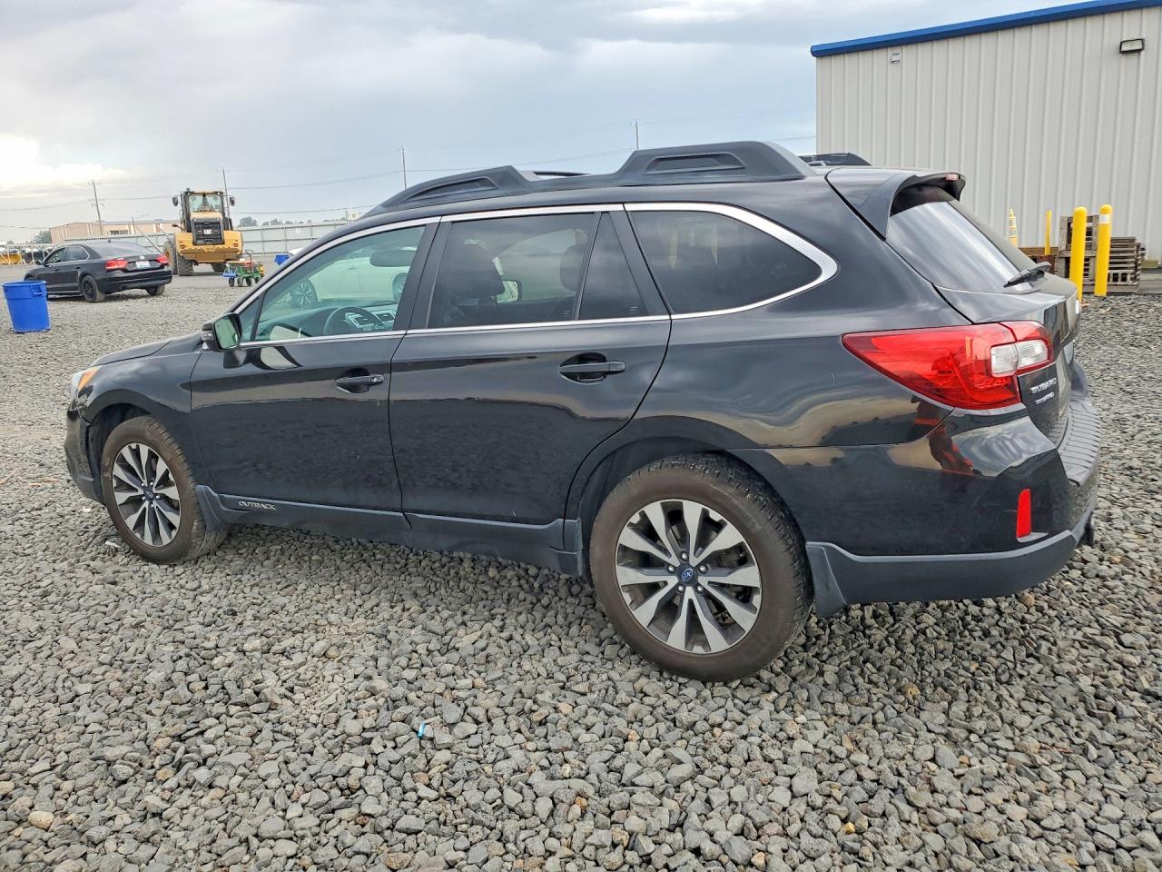 2015 SUBARU OUTBACK