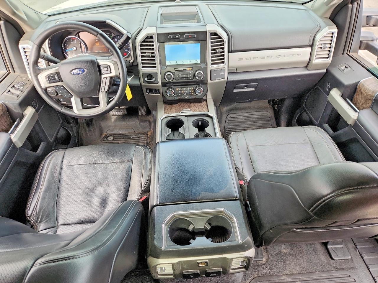 2017 FORD F550