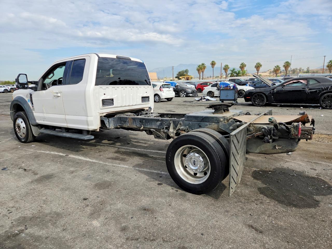 2017 FORD F550