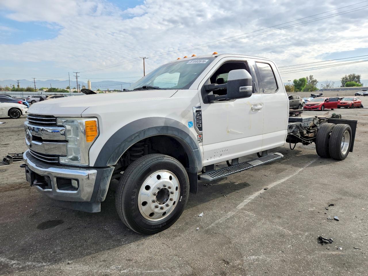 2017 FORD F550