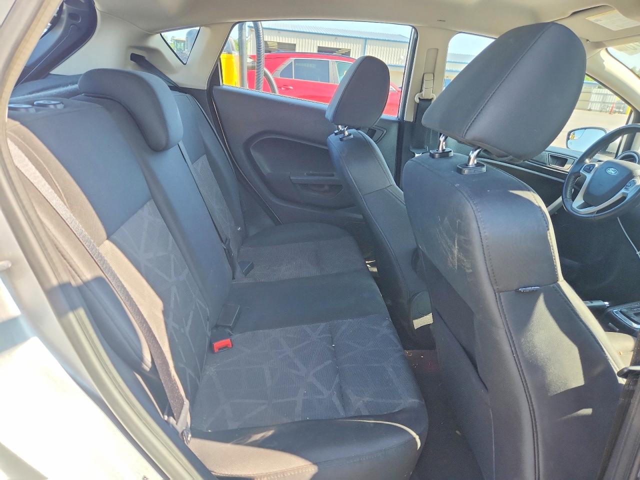 2013 FORD FIESTA