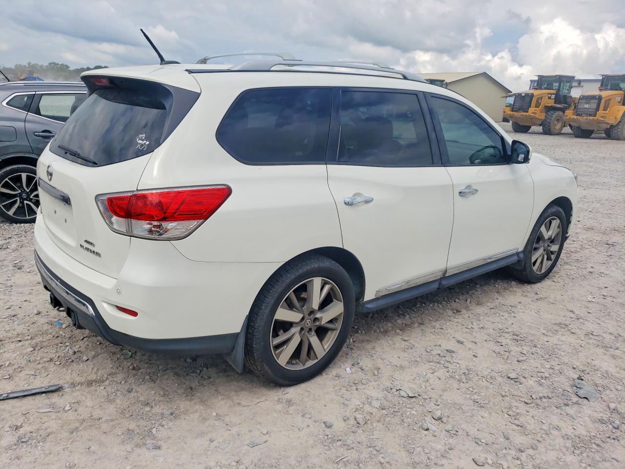 2014 NISSAN PATHFINDER