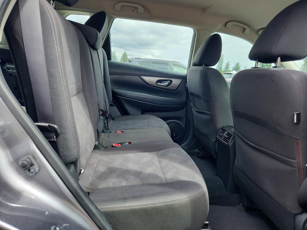 2016 NISSAN ROGUE