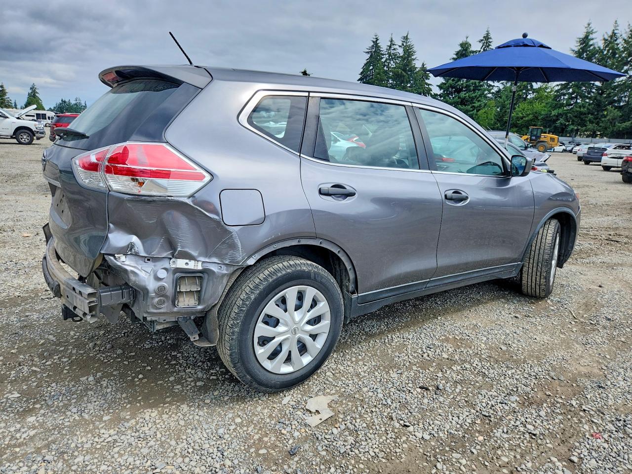 2016 NISSAN ROGUE