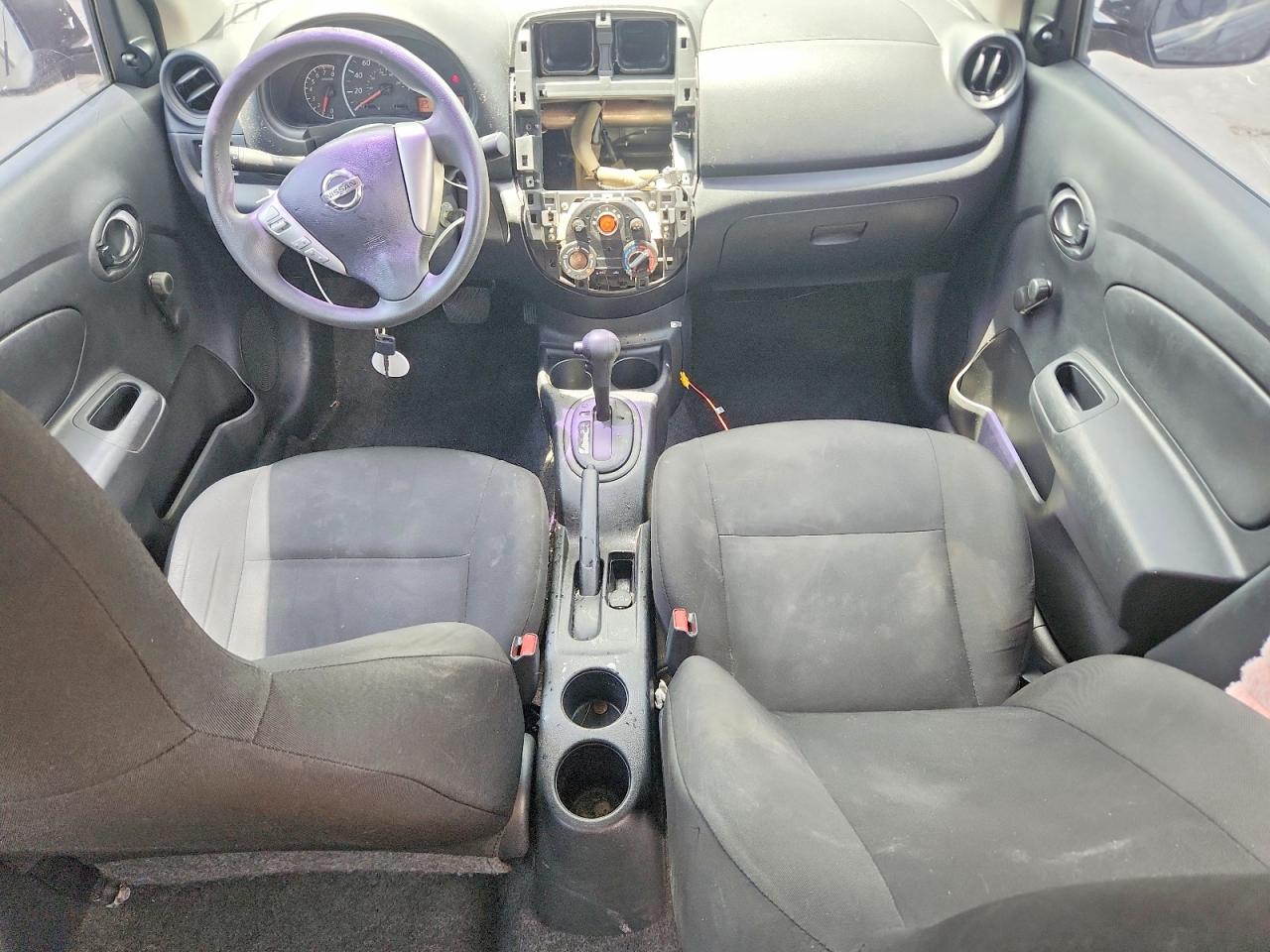 2015 NISSAN VERSA