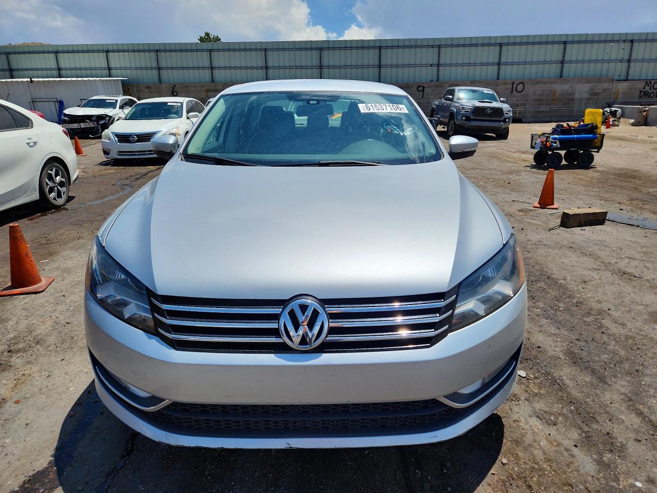 2015 VOLKSWAGEN PASSAT