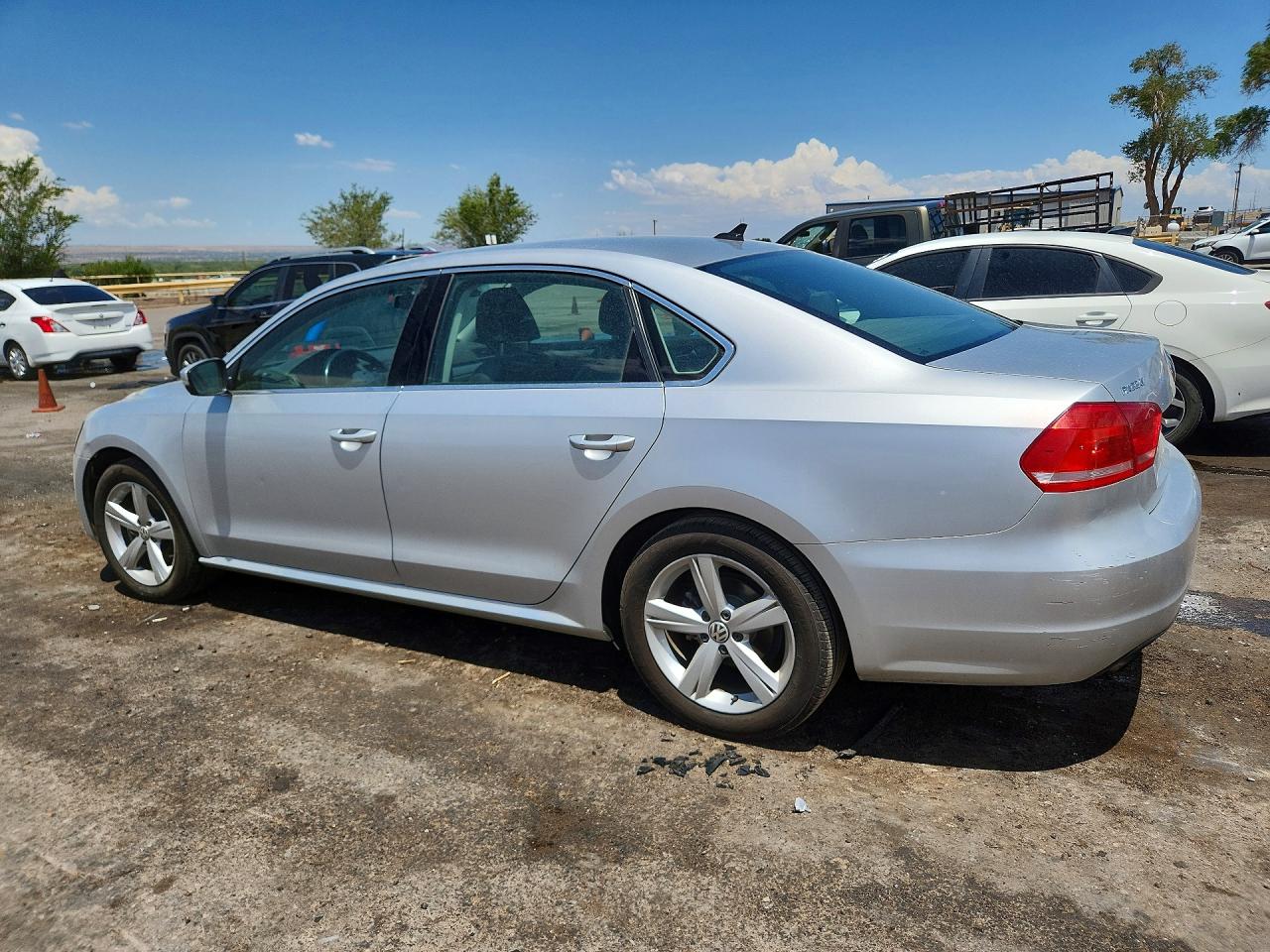 2015 VOLKSWAGEN PASSAT