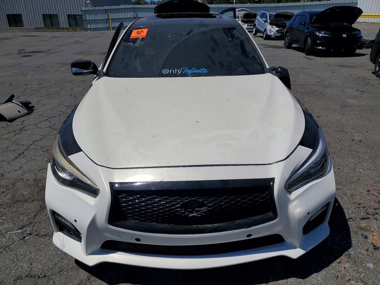 2015 INFINITI Q50