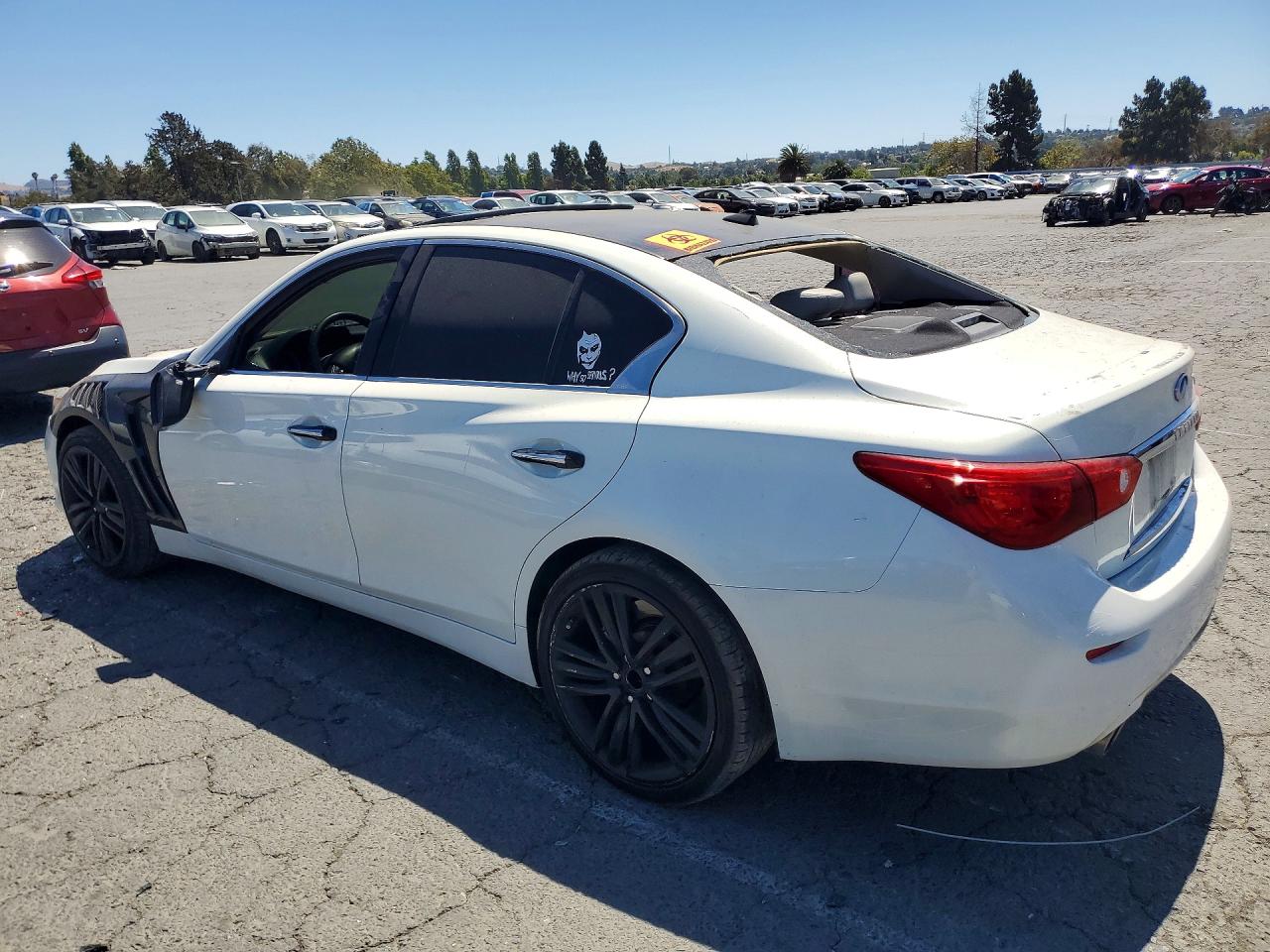 2015 INFINITI Q50