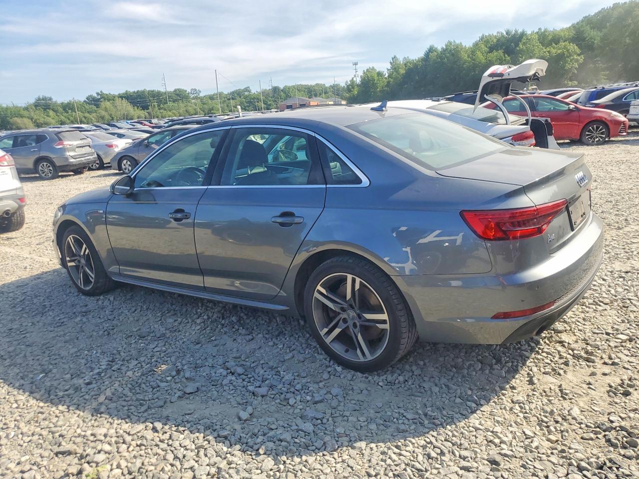 2017 AUDI A4