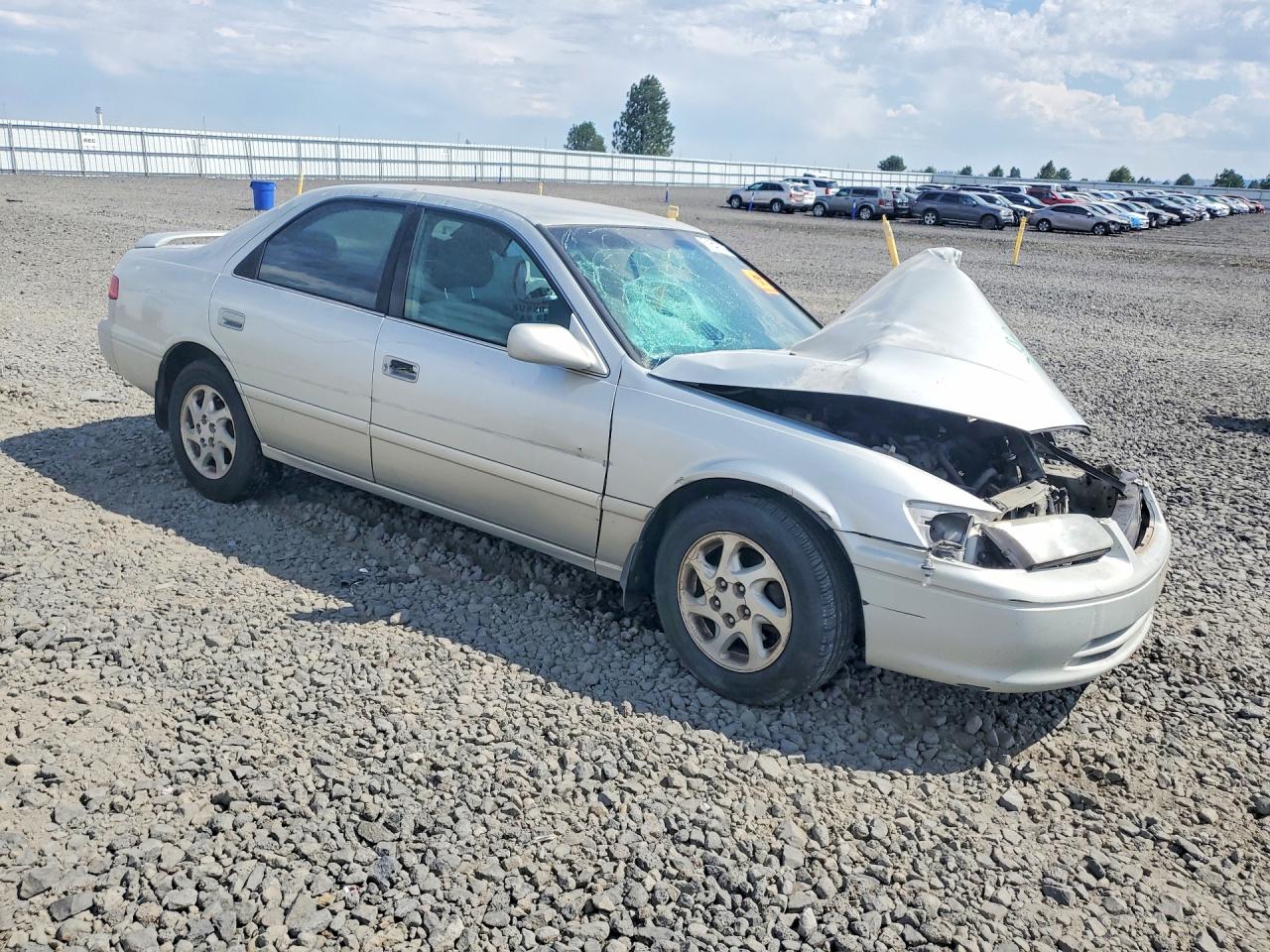 2001 TOYOTA CAMRY