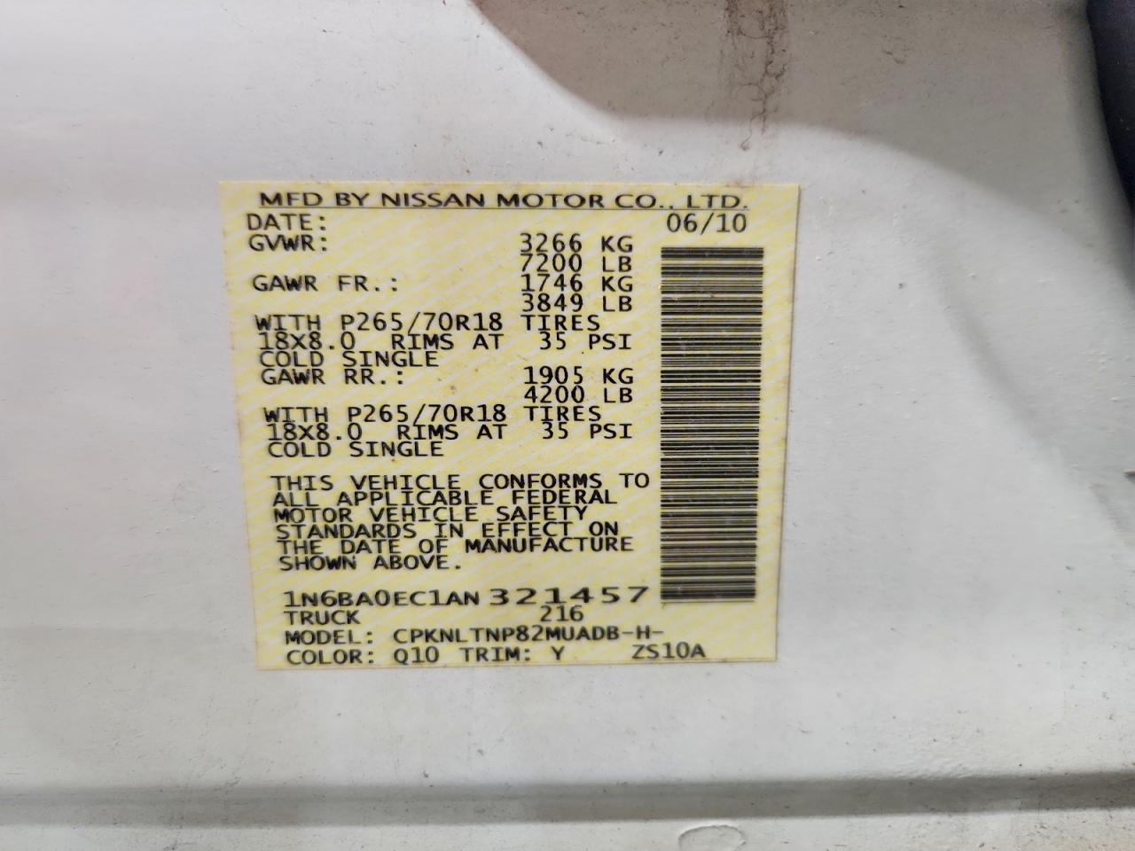 2010 NISSAN TITAN