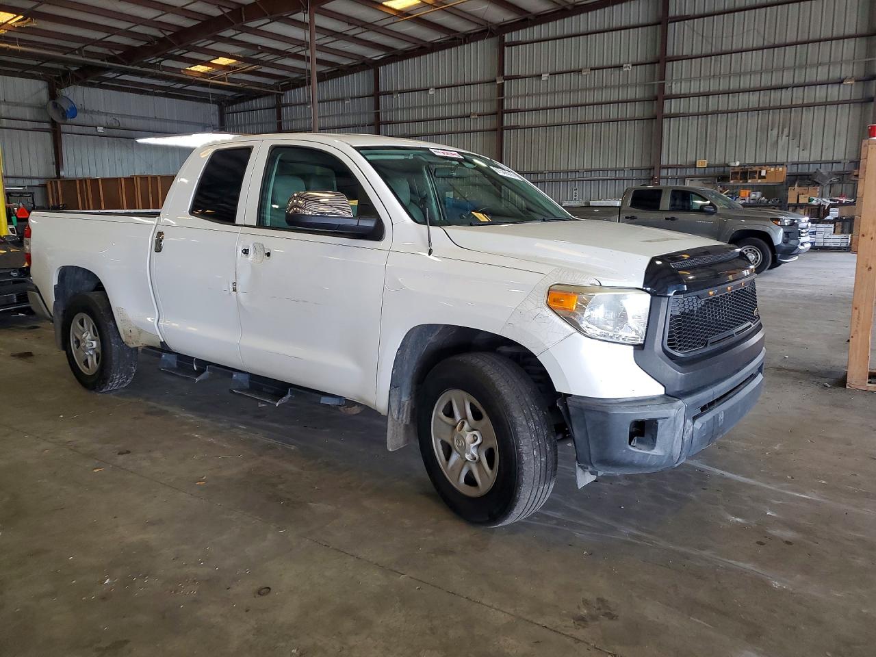 2016 TOYOTA TUNDRA