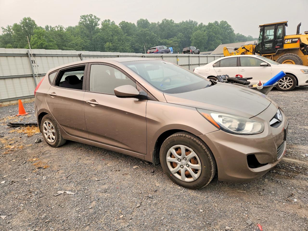 2012 HYUNDAI ACCENT