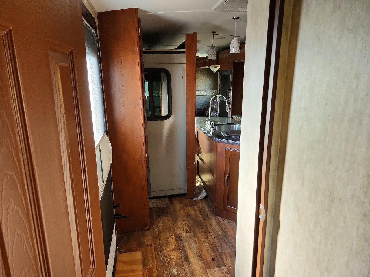 2015 KEYSTONE RV RECREATION