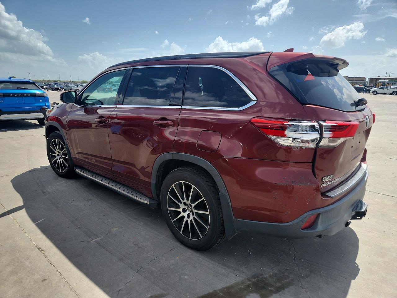2017 TOYOTA HIGHLANDER