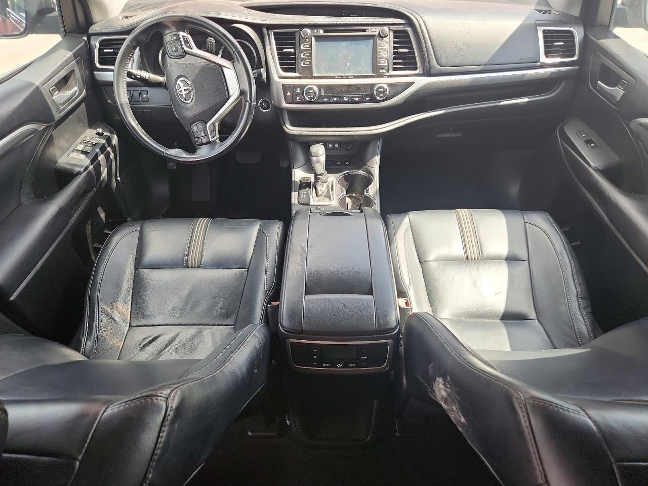 2017 TOYOTA HIGHLANDER