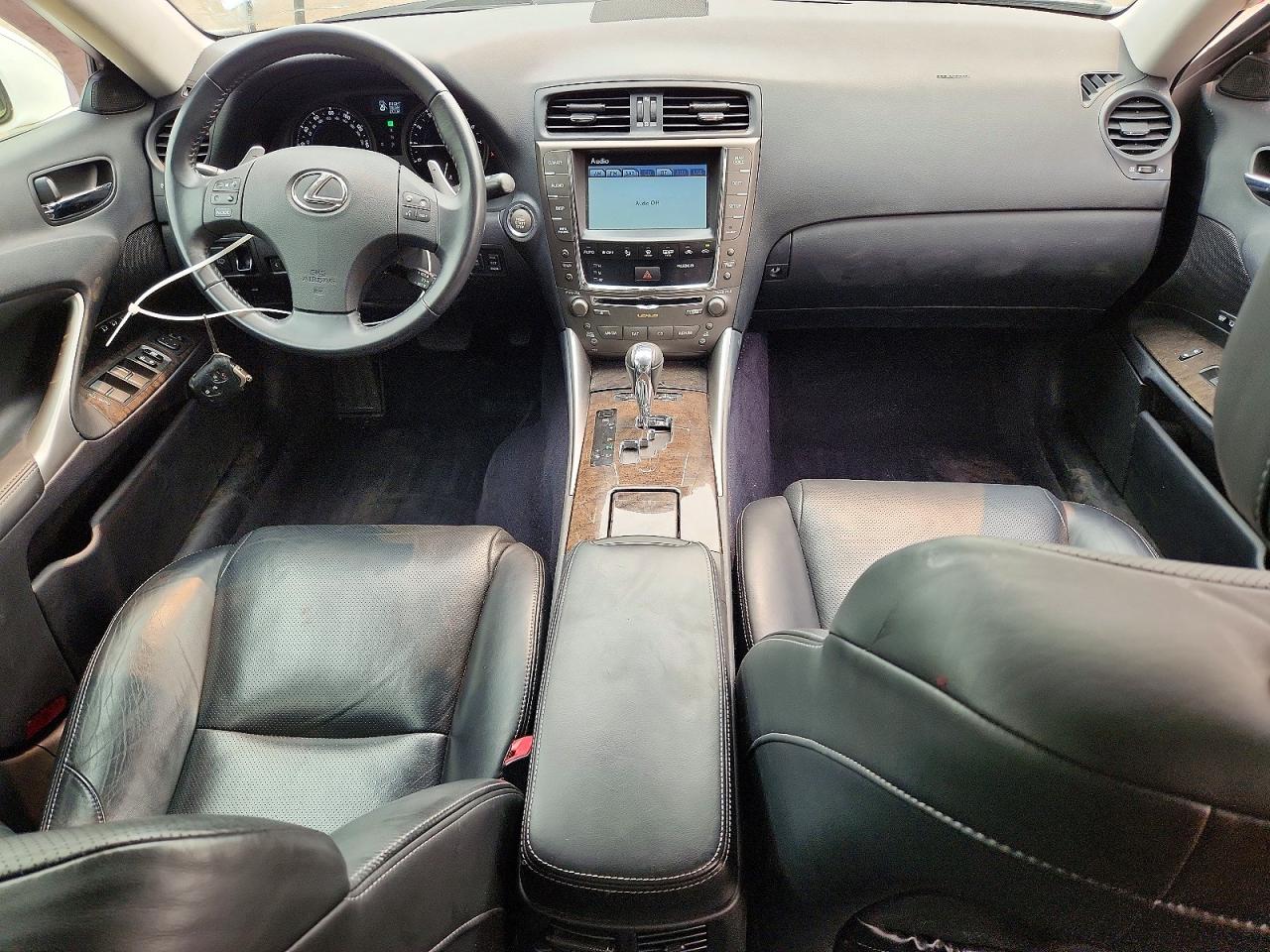 2010 LEXUS IS