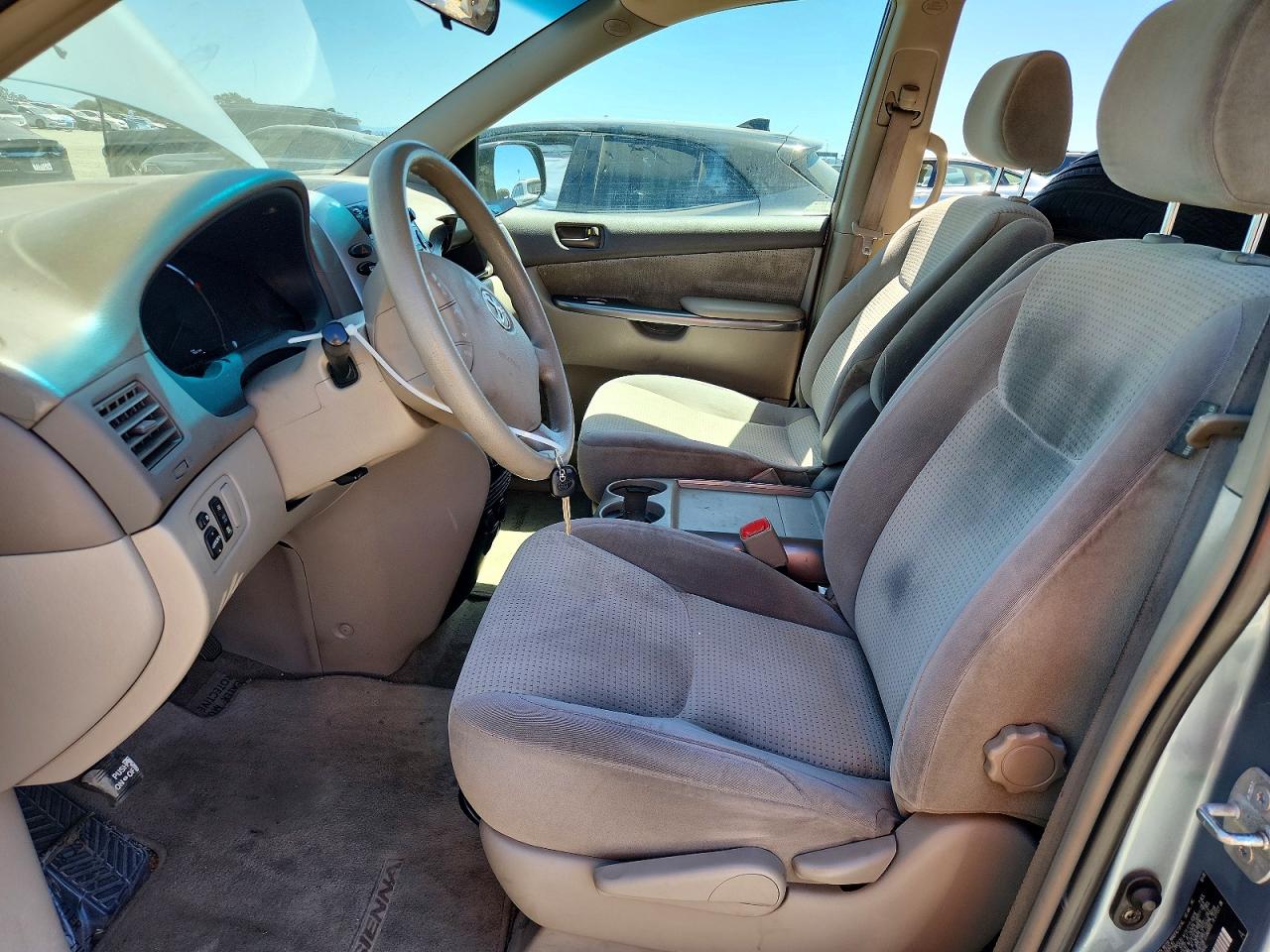 2006 TOYOTA SIENNA