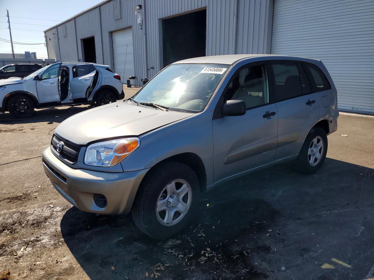 2004 TOYOTA RAV4