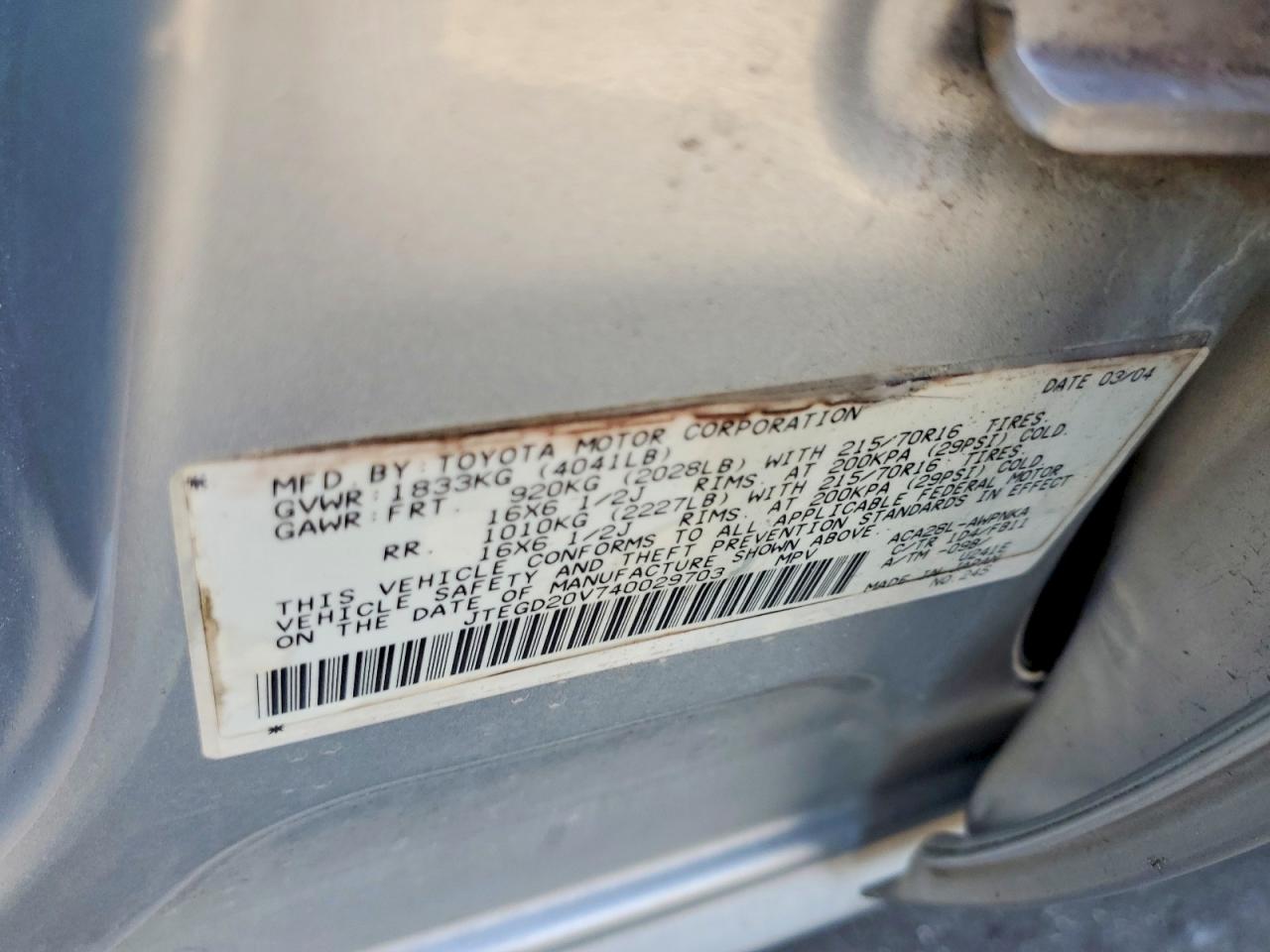 2004 TOYOTA RAV4