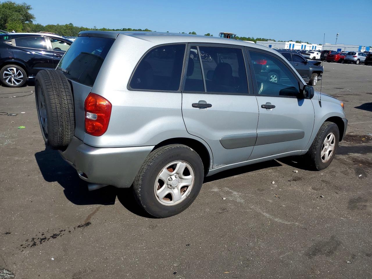 2004 TOYOTA RAV4