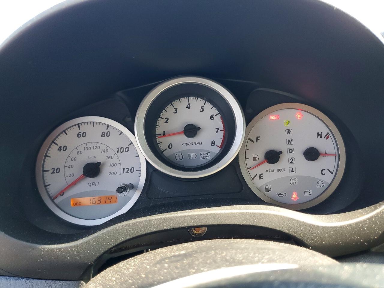 2004 TOYOTA RAV4