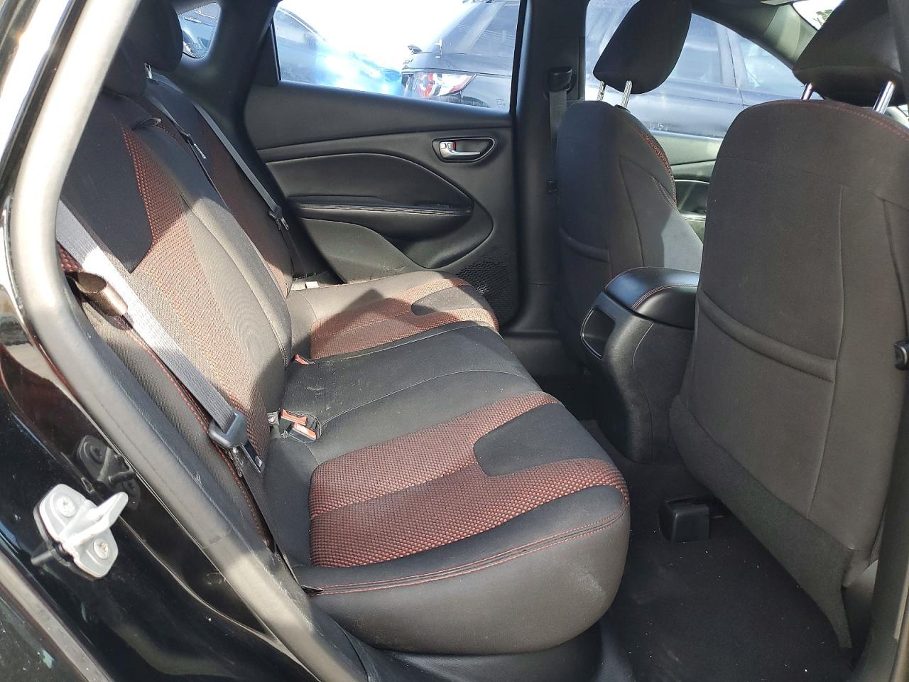 2016 DODGE DART