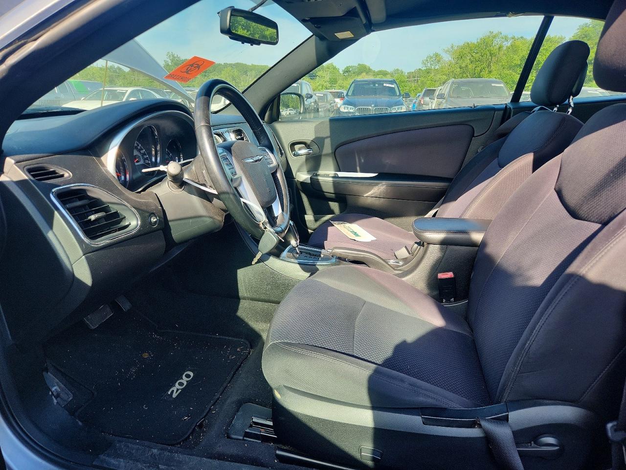 2013 CHRYSLER 200