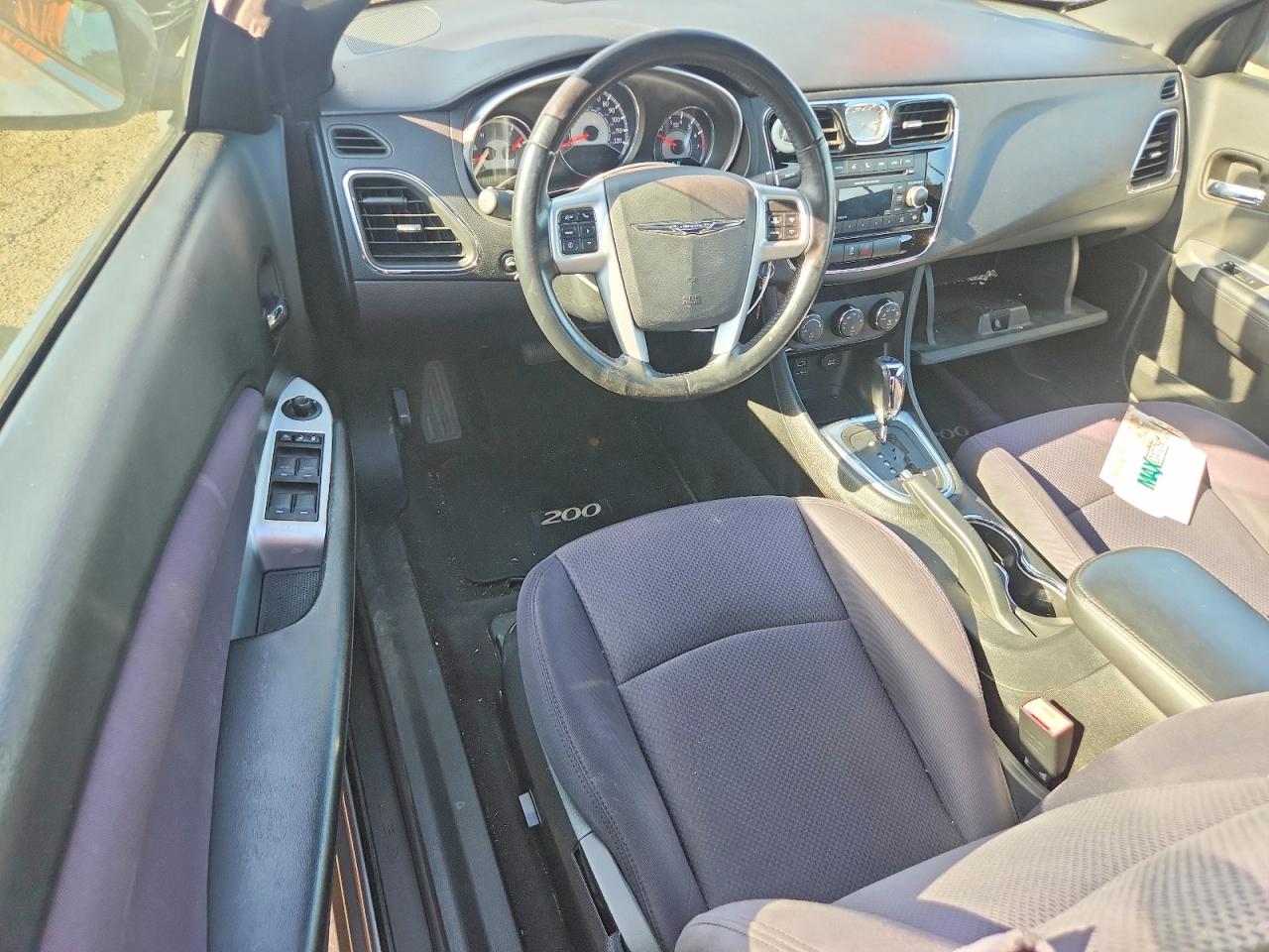 2013 CHRYSLER 200