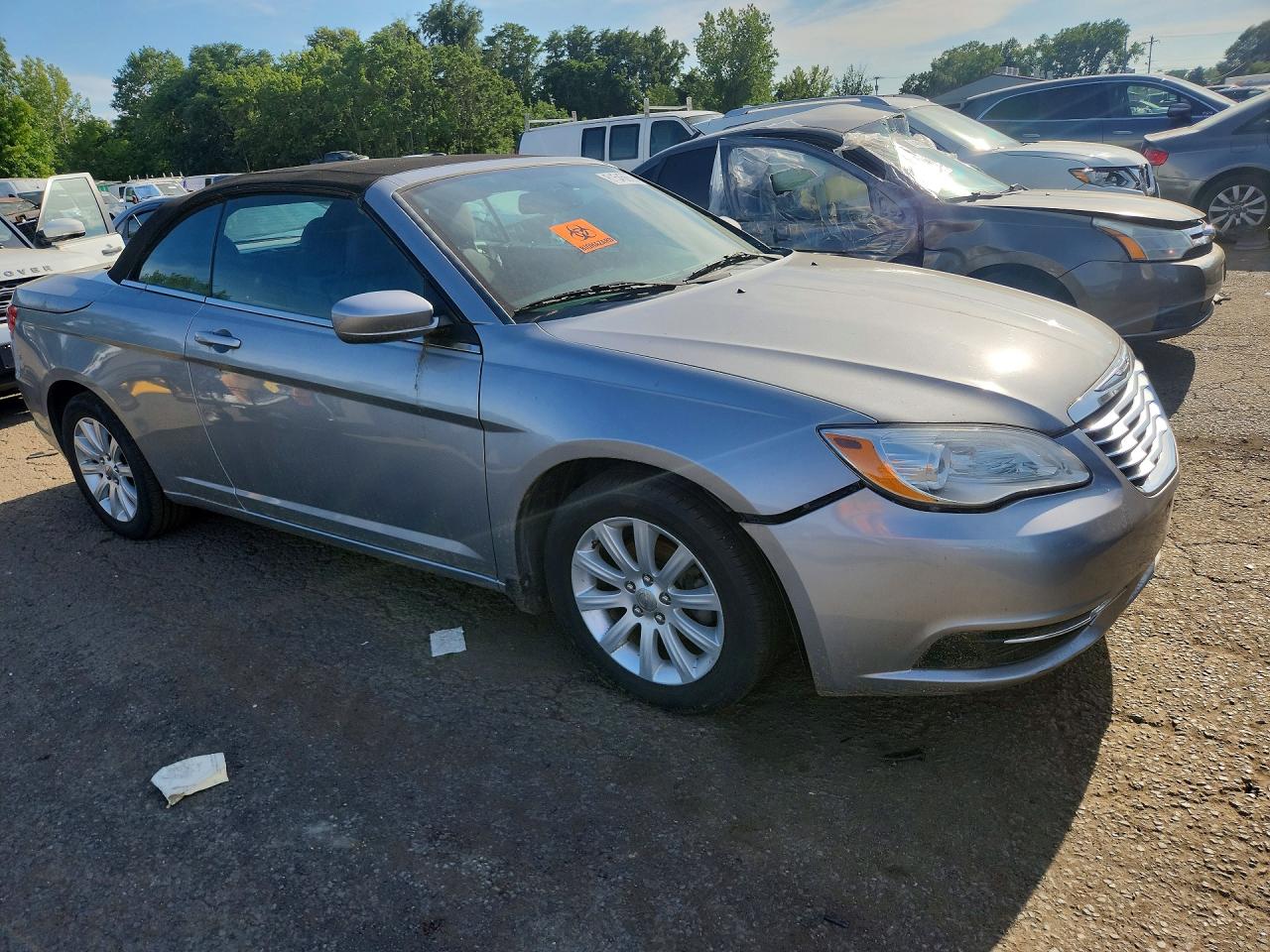 2013 CHRYSLER 200