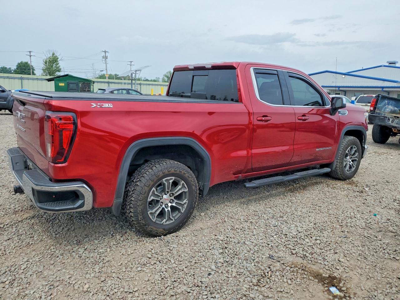 2021 GMC SIERRA