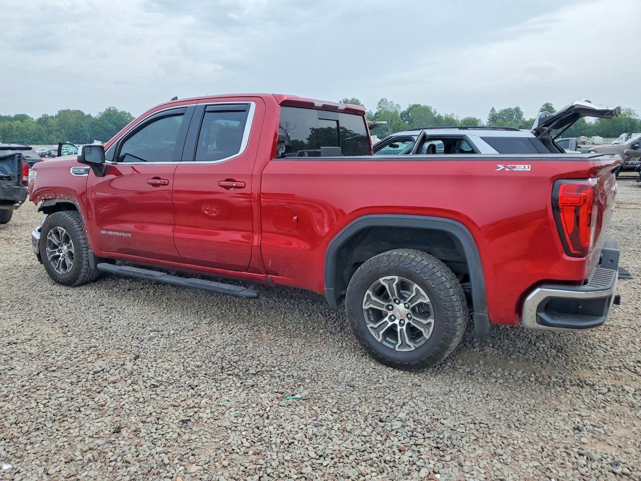 2021 GMC SIERRA