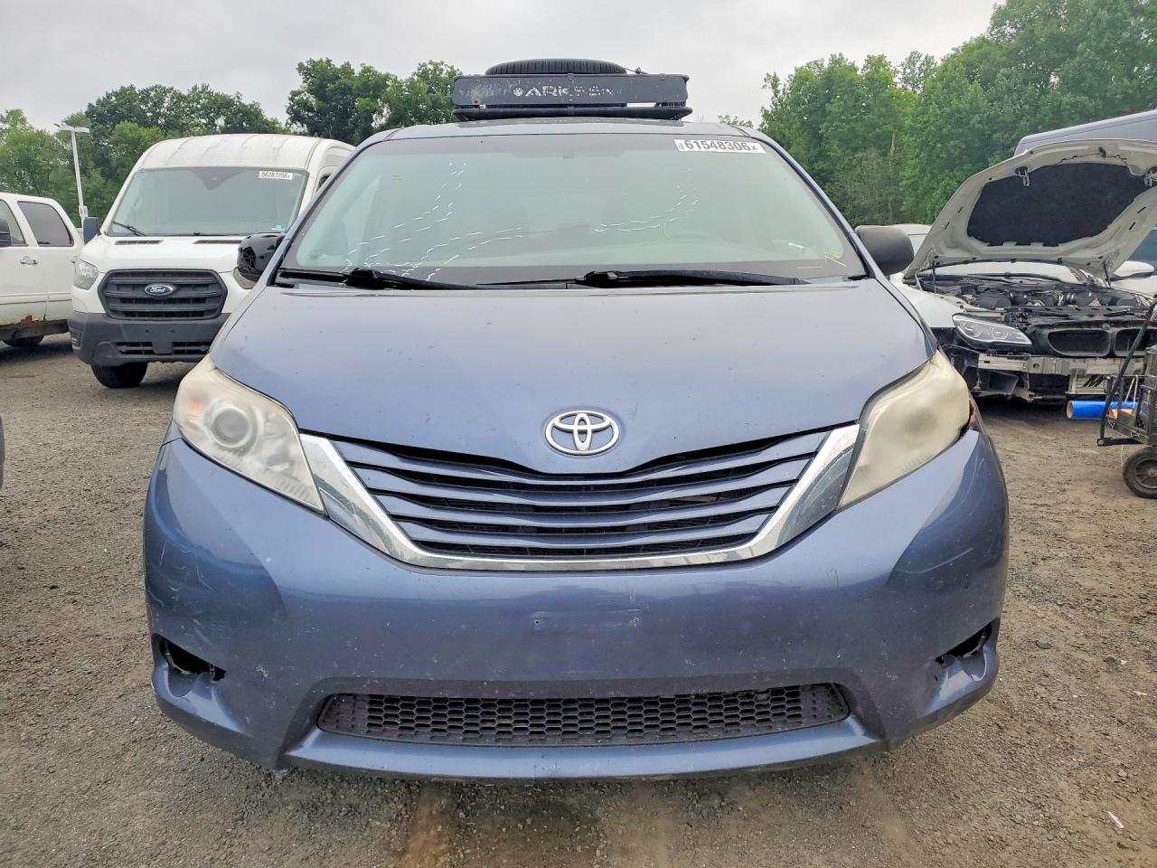 2015 TOYOTA SIENNA