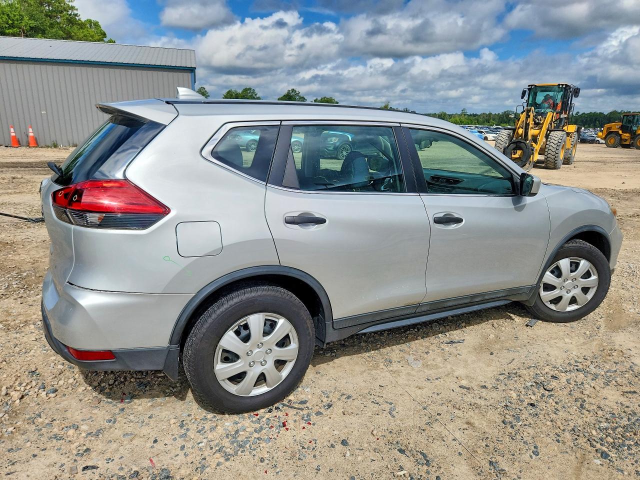 2017 NISSAN ROGUE