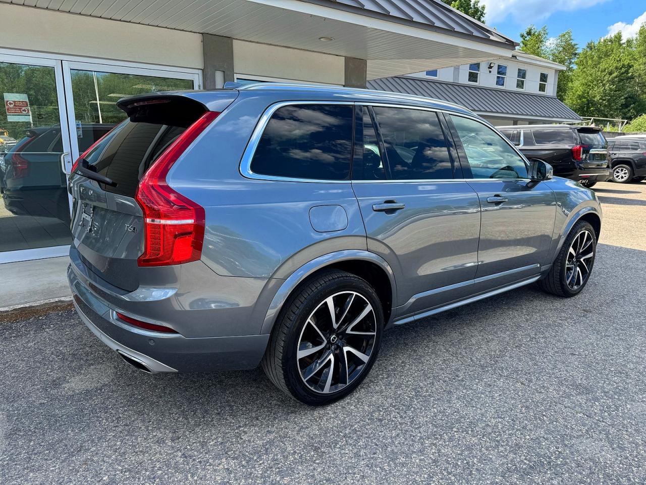 2020 VOLVO XC90